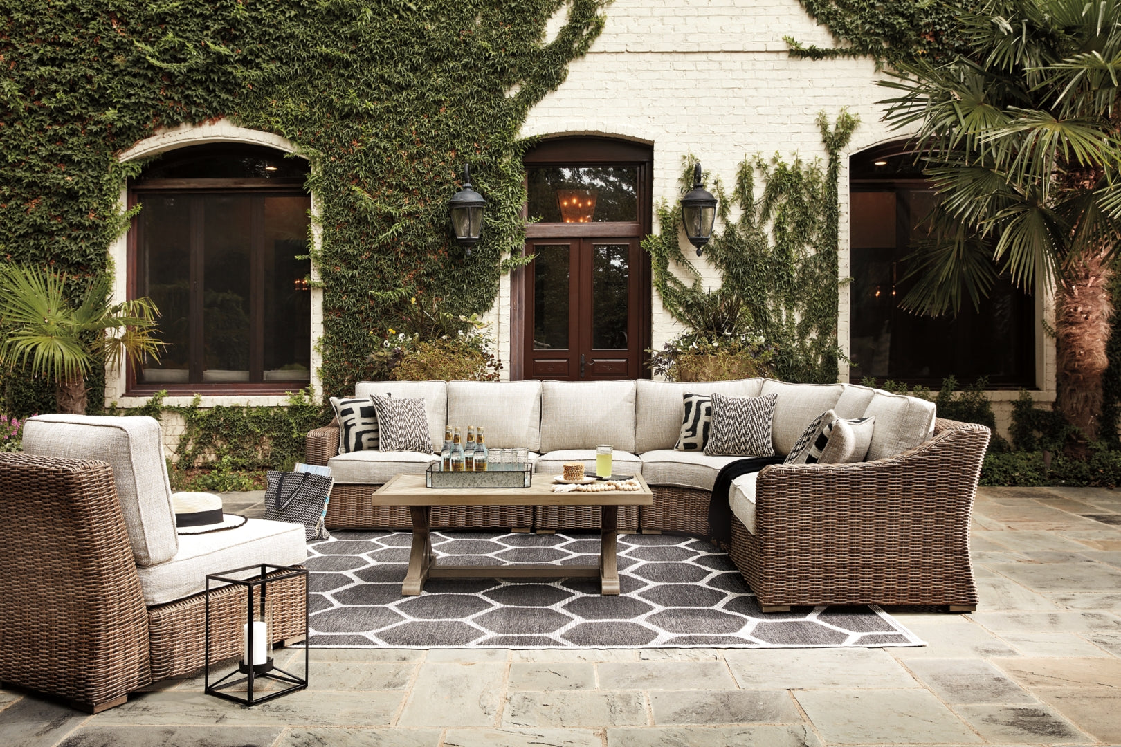 Beachcroft 3-Piece Outdoor Seating Set