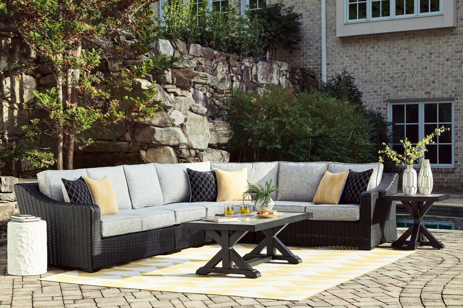 Beachcroft 3-Piece Outdoor Seating Set