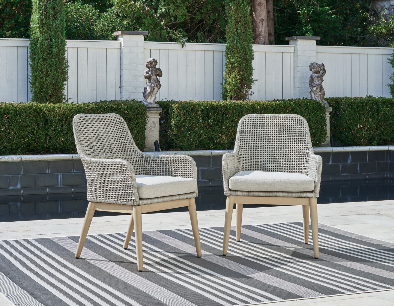 Seton Creek Arm Chair With Cushion