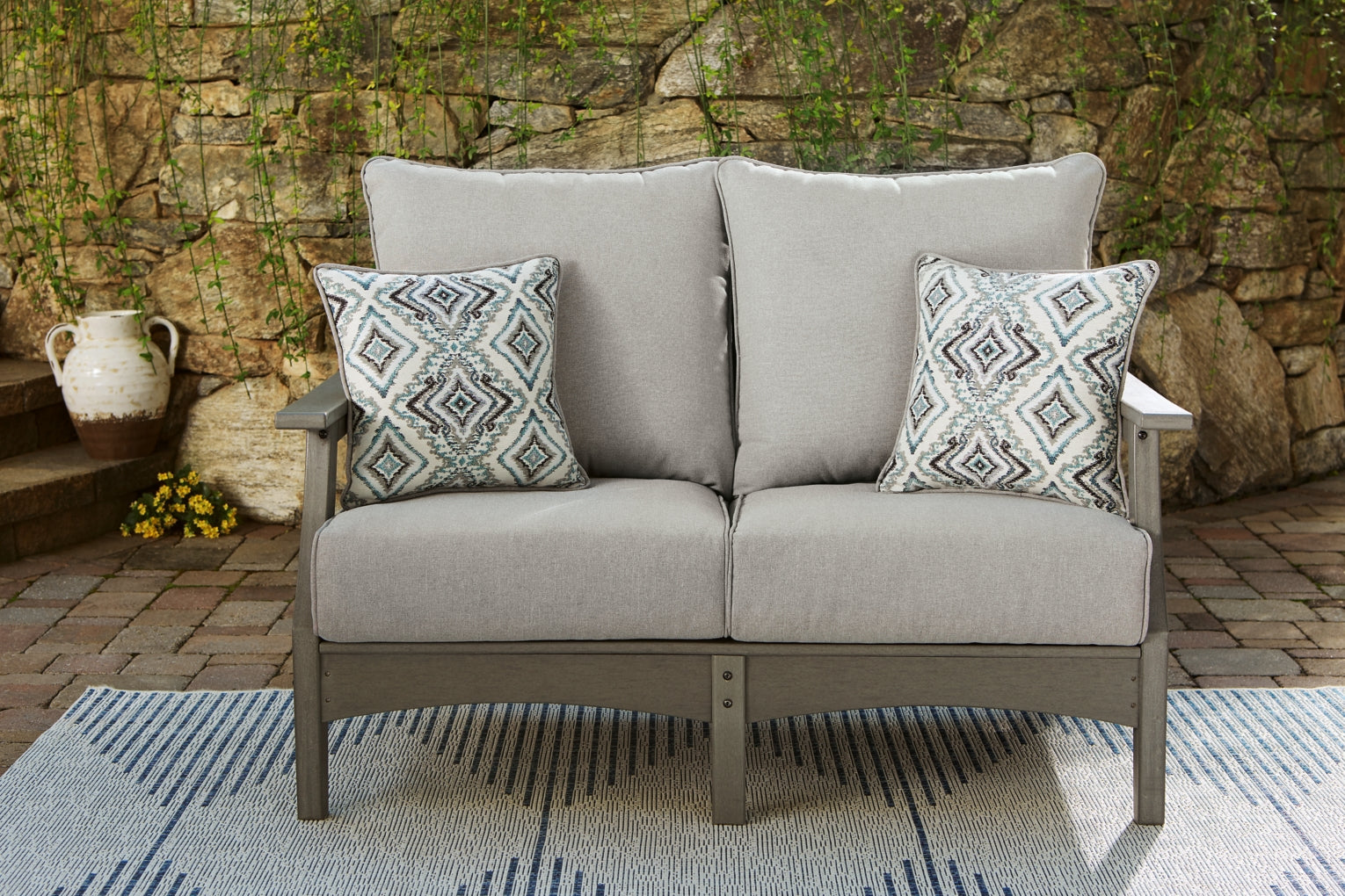 Visola Outdoor Seating