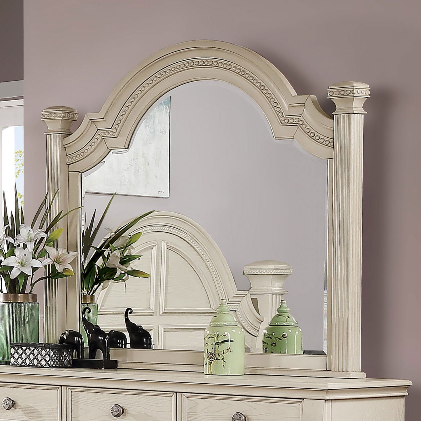Pamphilos Antique White Queen Bed & Nightstand & Dresser & Mirror & Chest