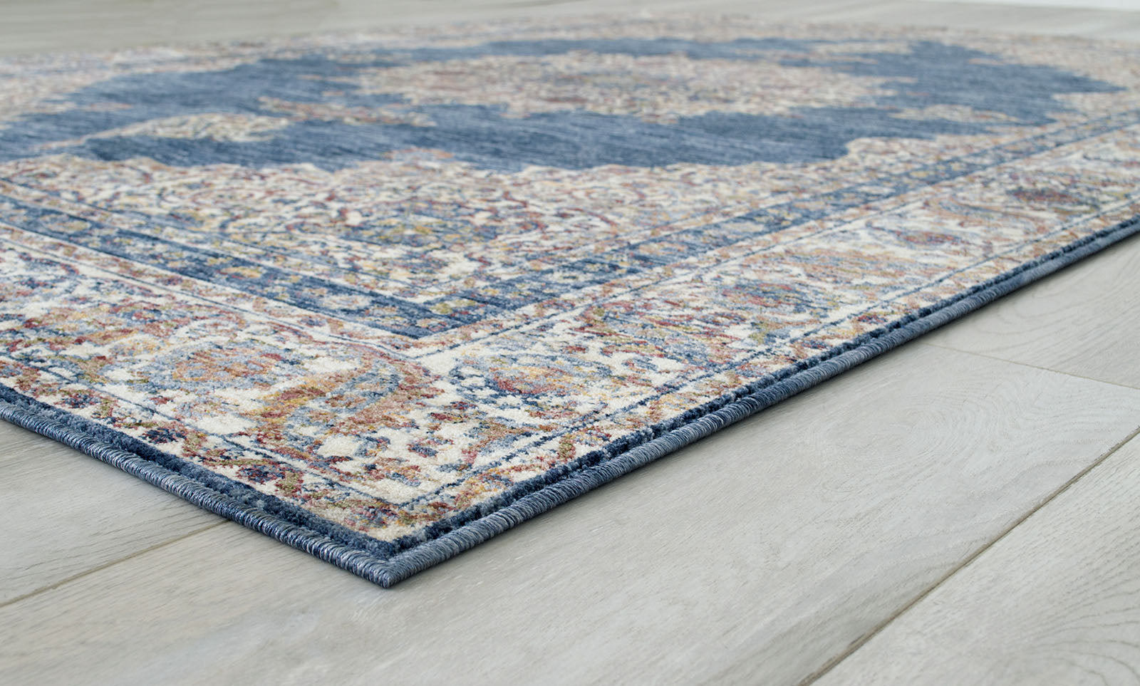 Payas Blue/Multi 5' X 7' Area Rug