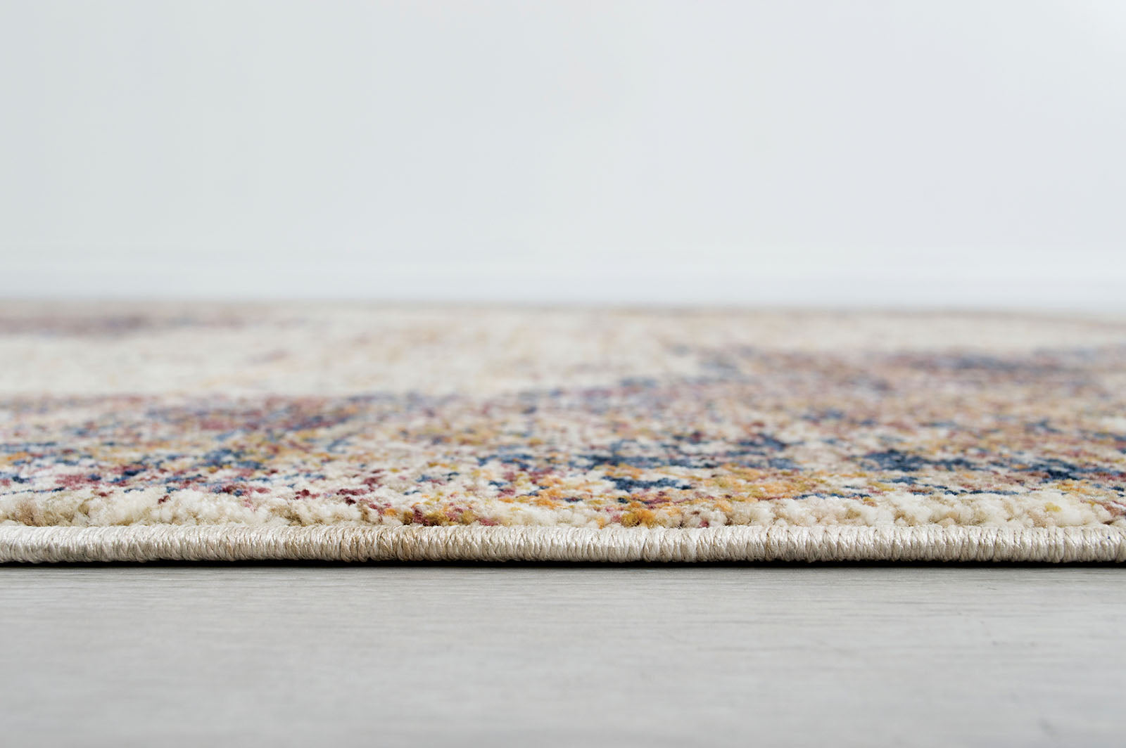 Payas Multi 5' X 7' Area Rug