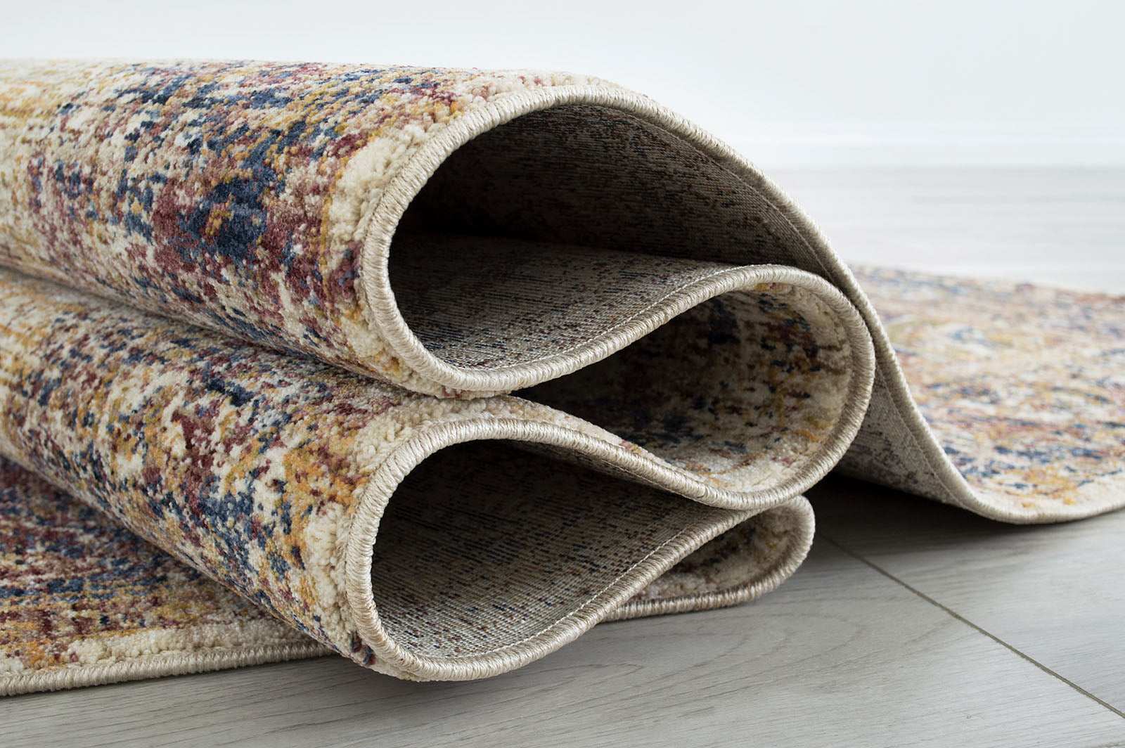 Payas Multi 5' X 7' Area Rug