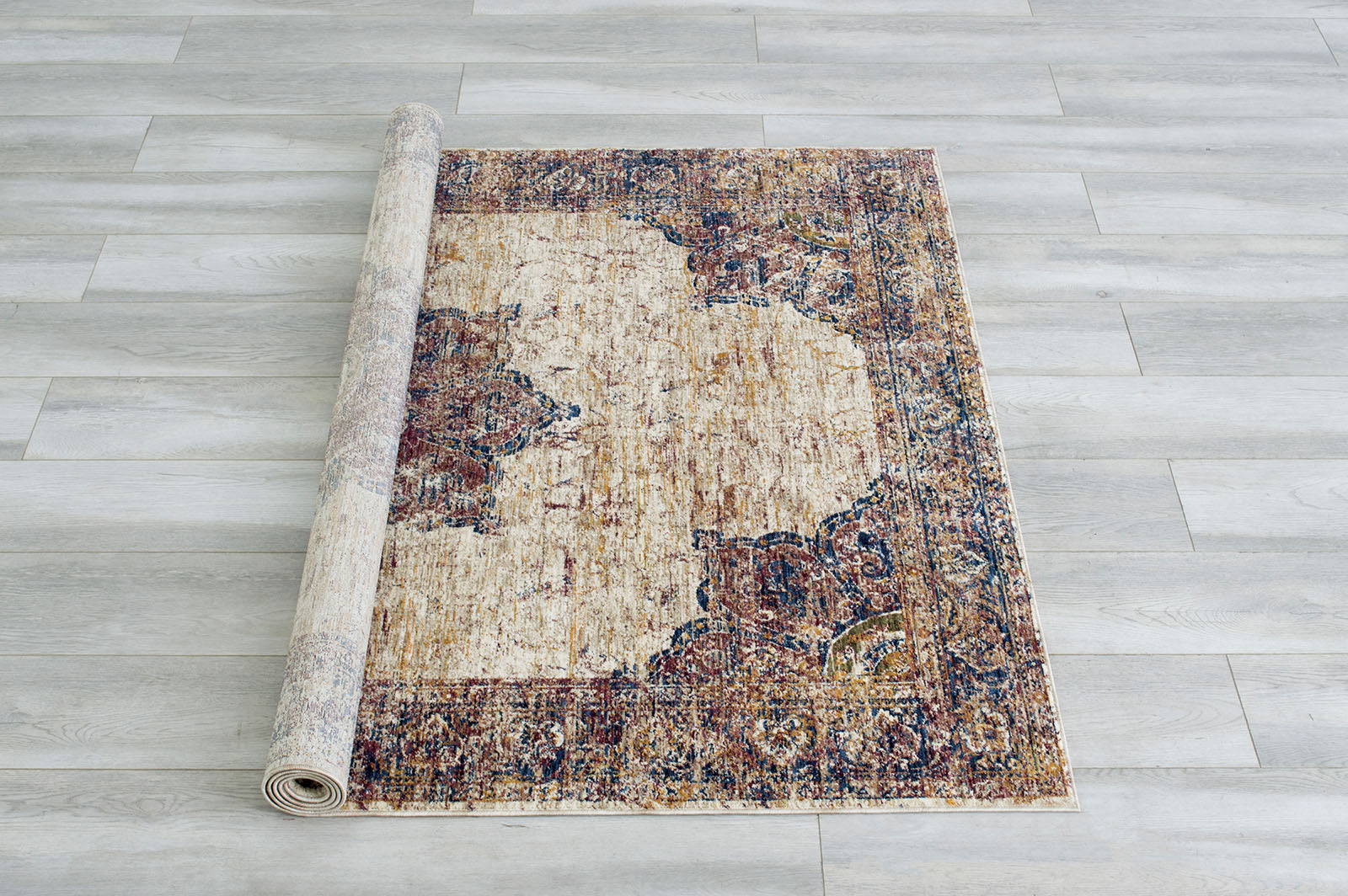 Payas Multi 5' X 7' Area Rug