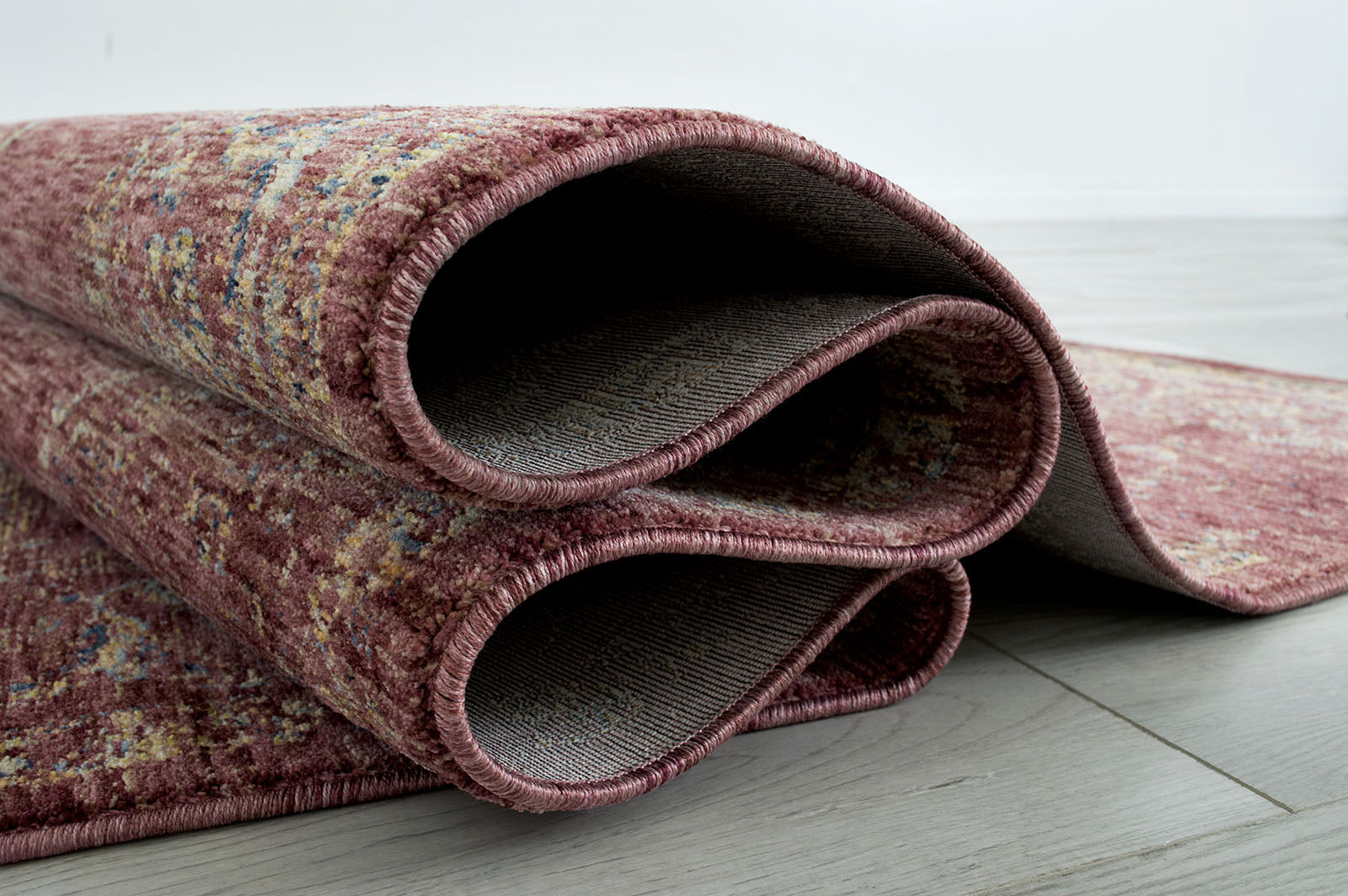 Payas Red 5' X 7' Area Rug