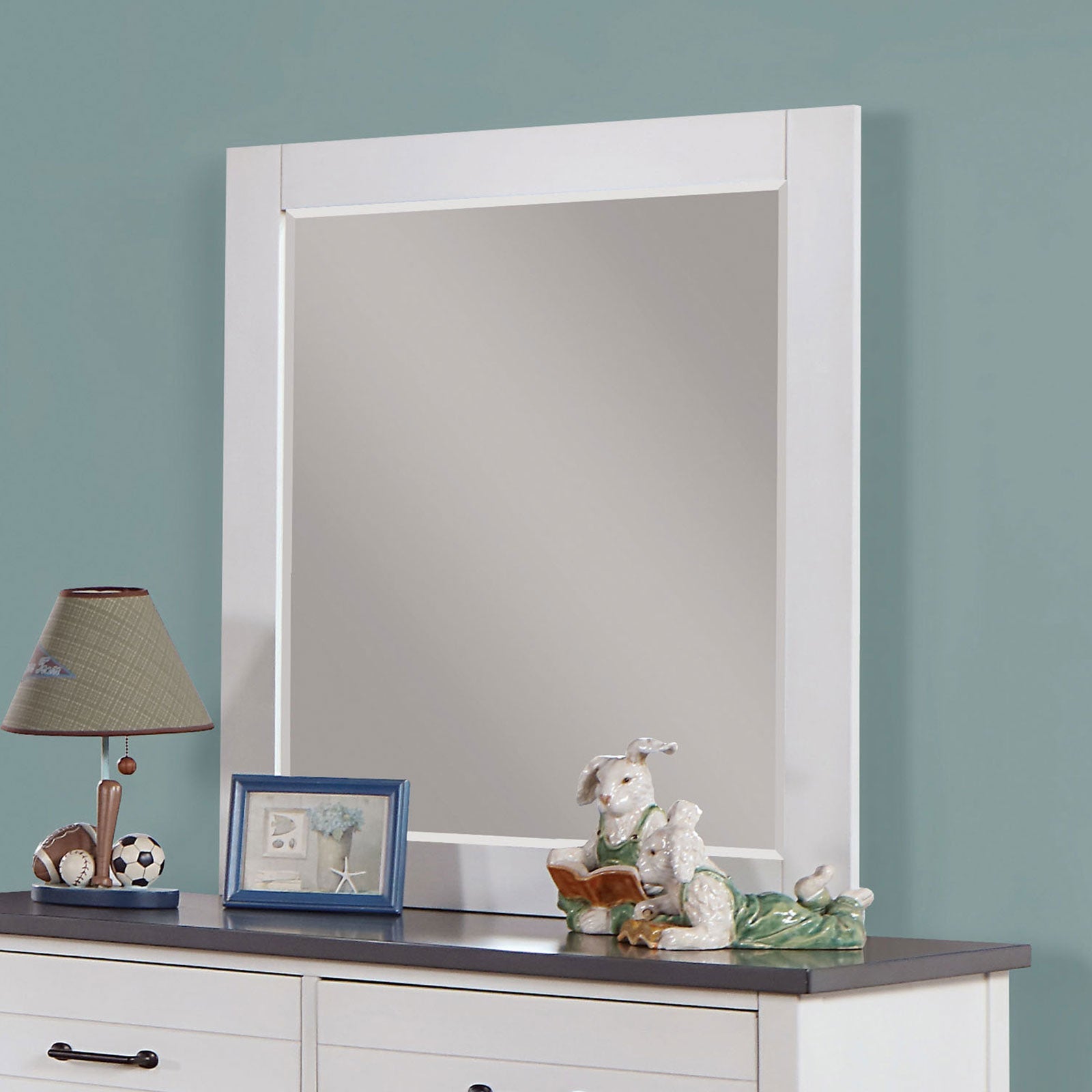 Priam White/Gray 4 Pc. Twin Bedroom Set