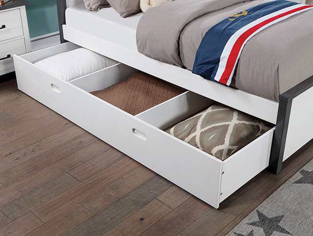 Priam White/Gray Full Bed
