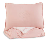 Lexann Comforter Set