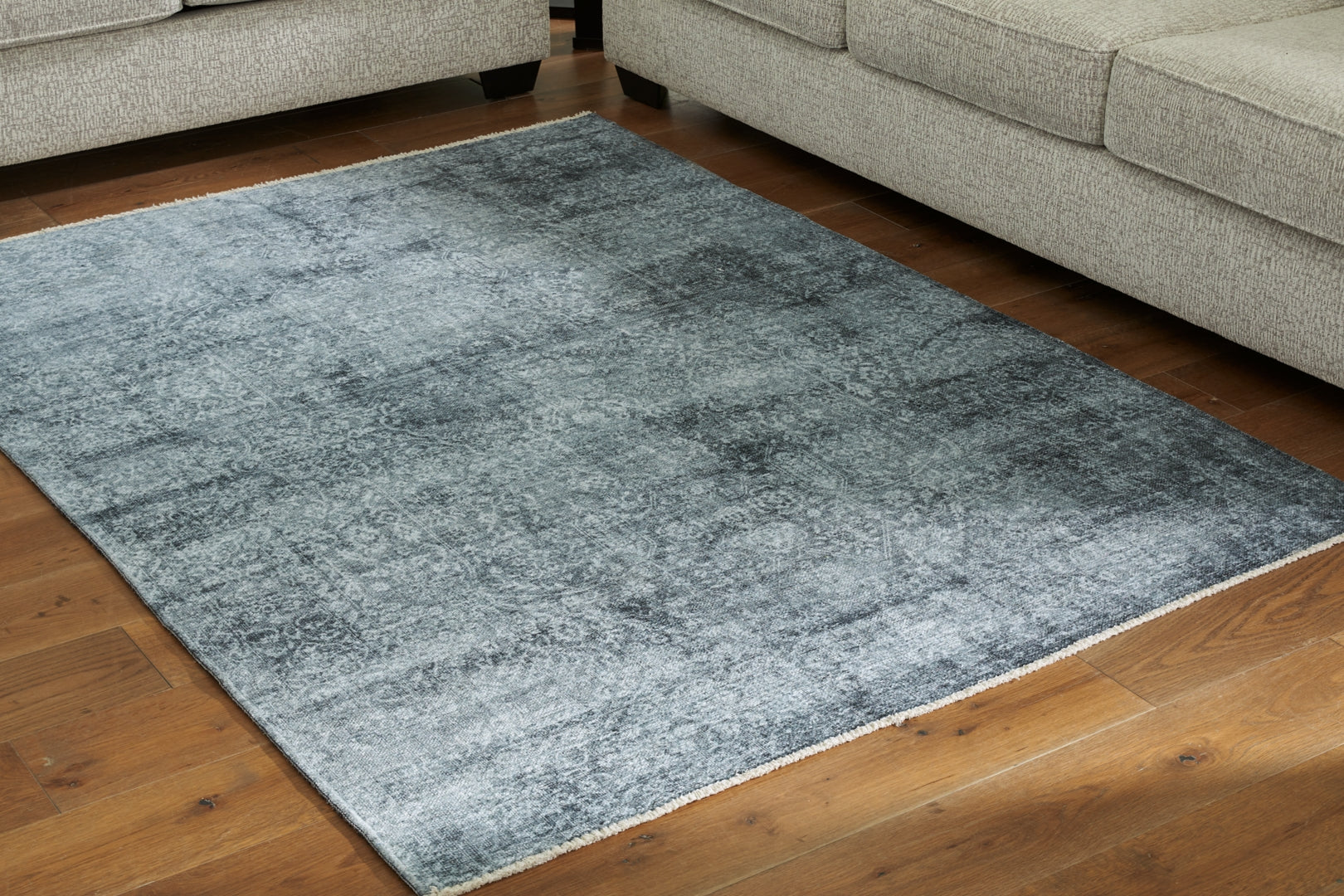 Rhysill Large Rug