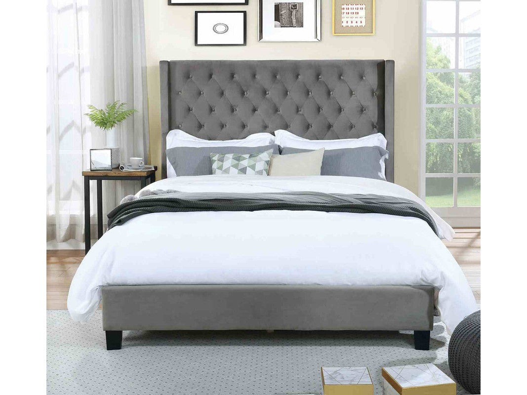 Ryleigh Gray E.King Bed
