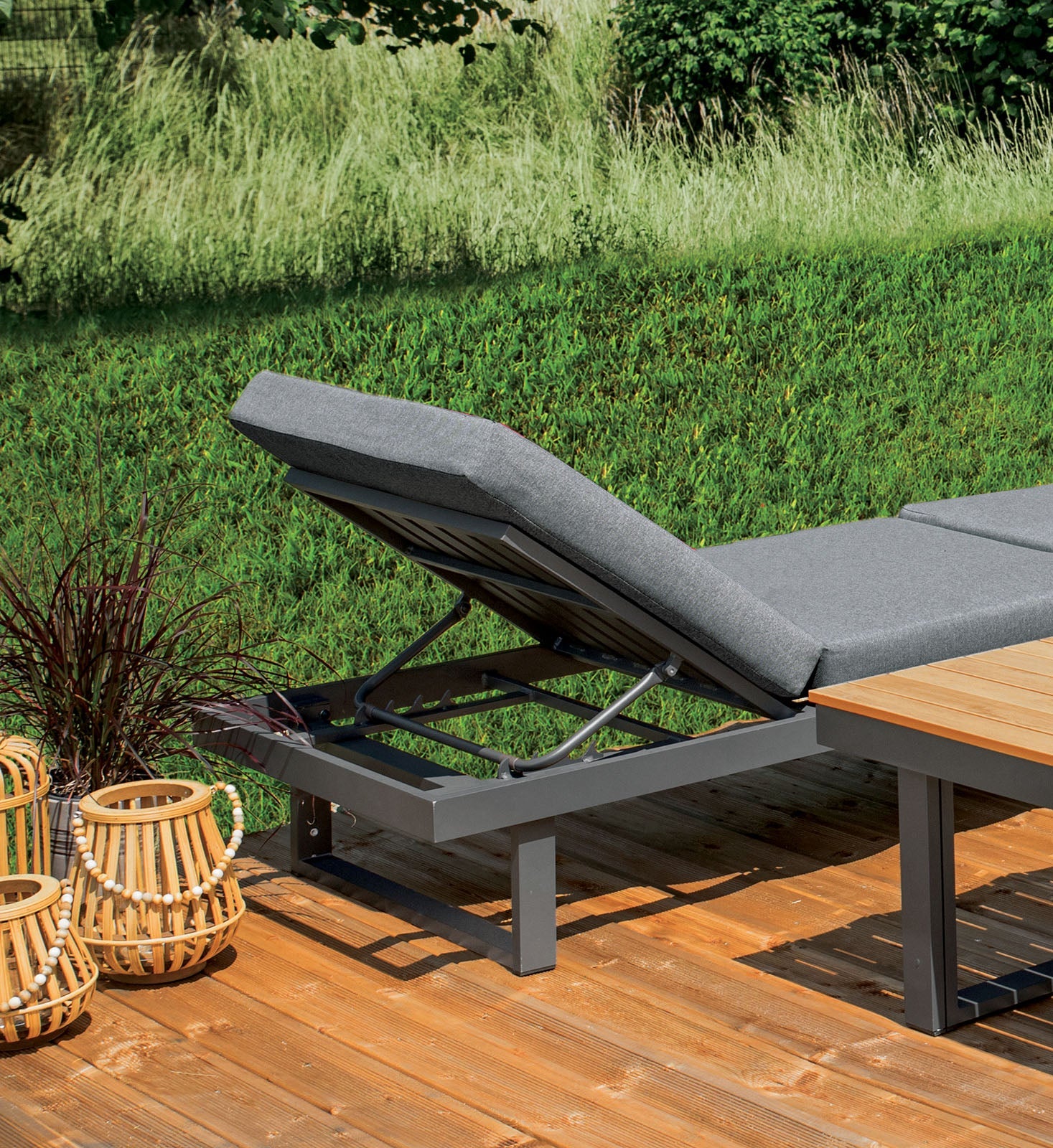 San Jose Gun Metal/Natural/Gray Outdoor Sectional