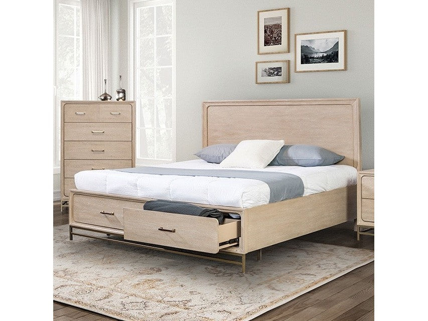 Sandnes Light Oak Eastern King Bed w/ FB Storage