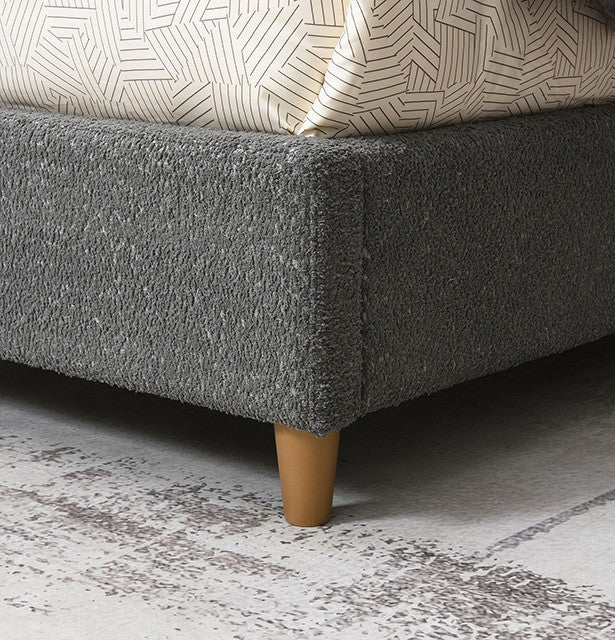 Stavern Gray E.King Bed