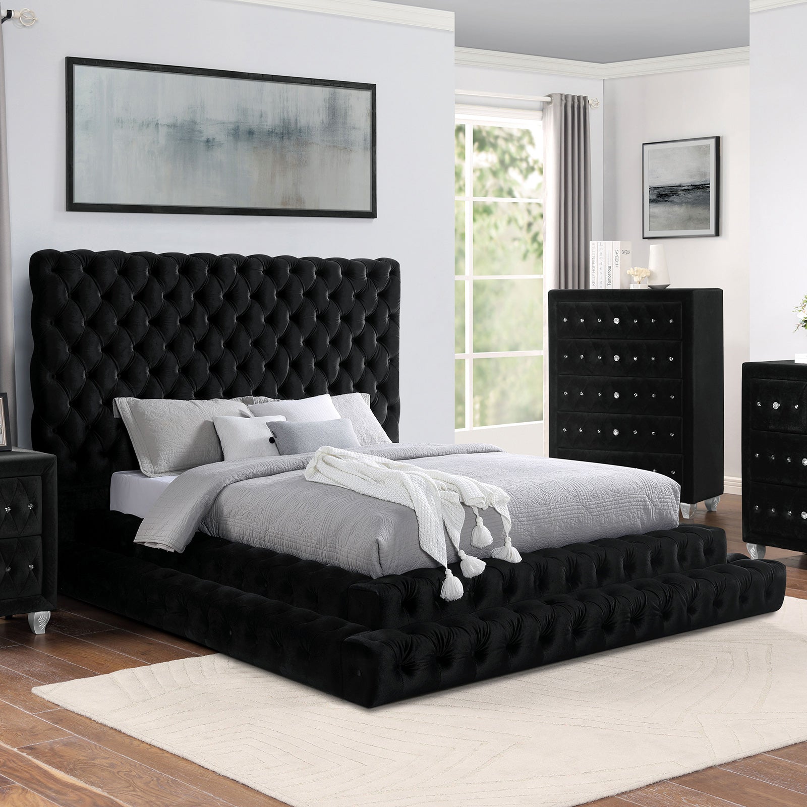 Stefania Black 5 Pc. Queen Bedroom Set w/ 2NS
