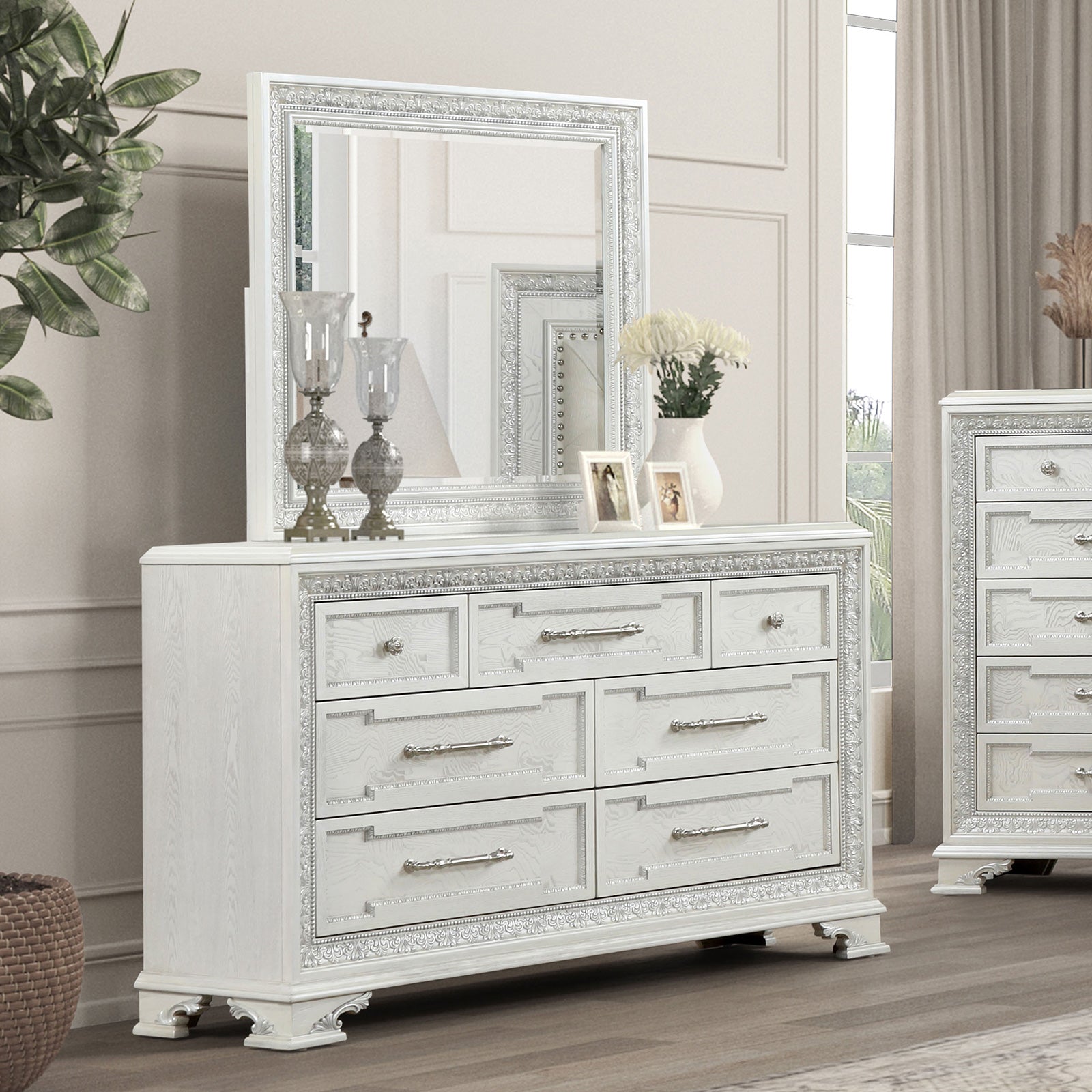 Stella Mia Creamy White Queen 5 Piece Bedroom Set w/2 Nightstands