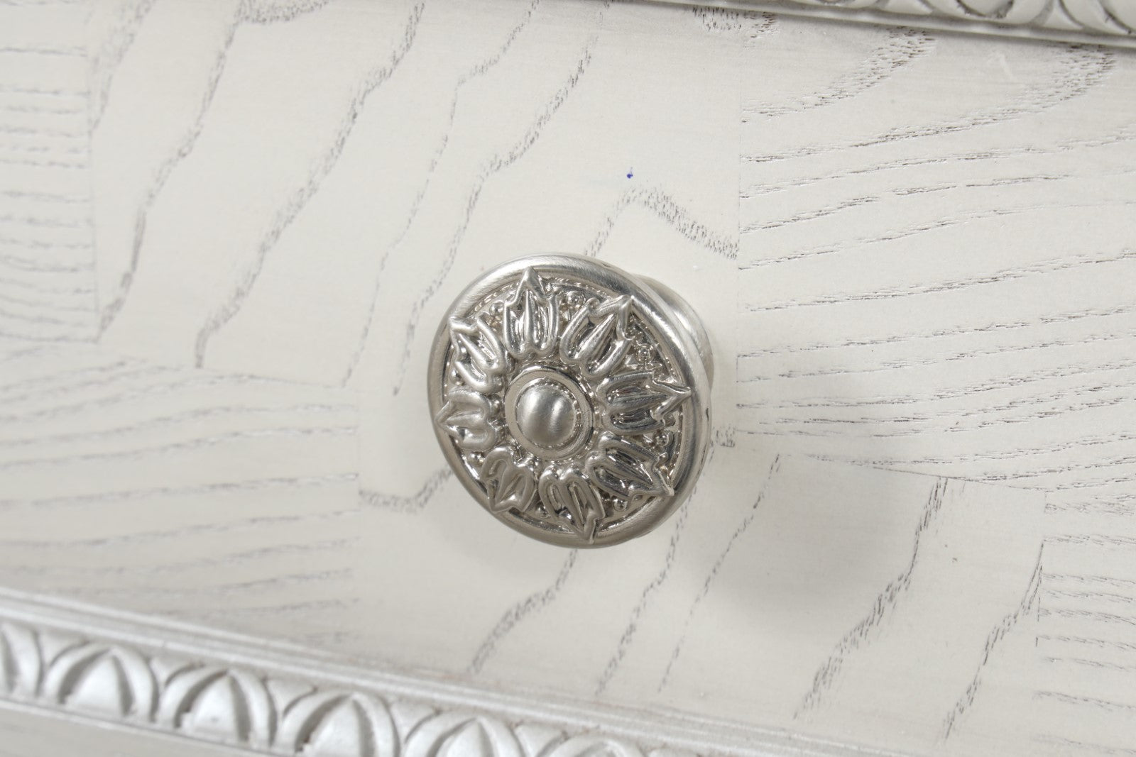 Stella Mia Creamy White Vanity