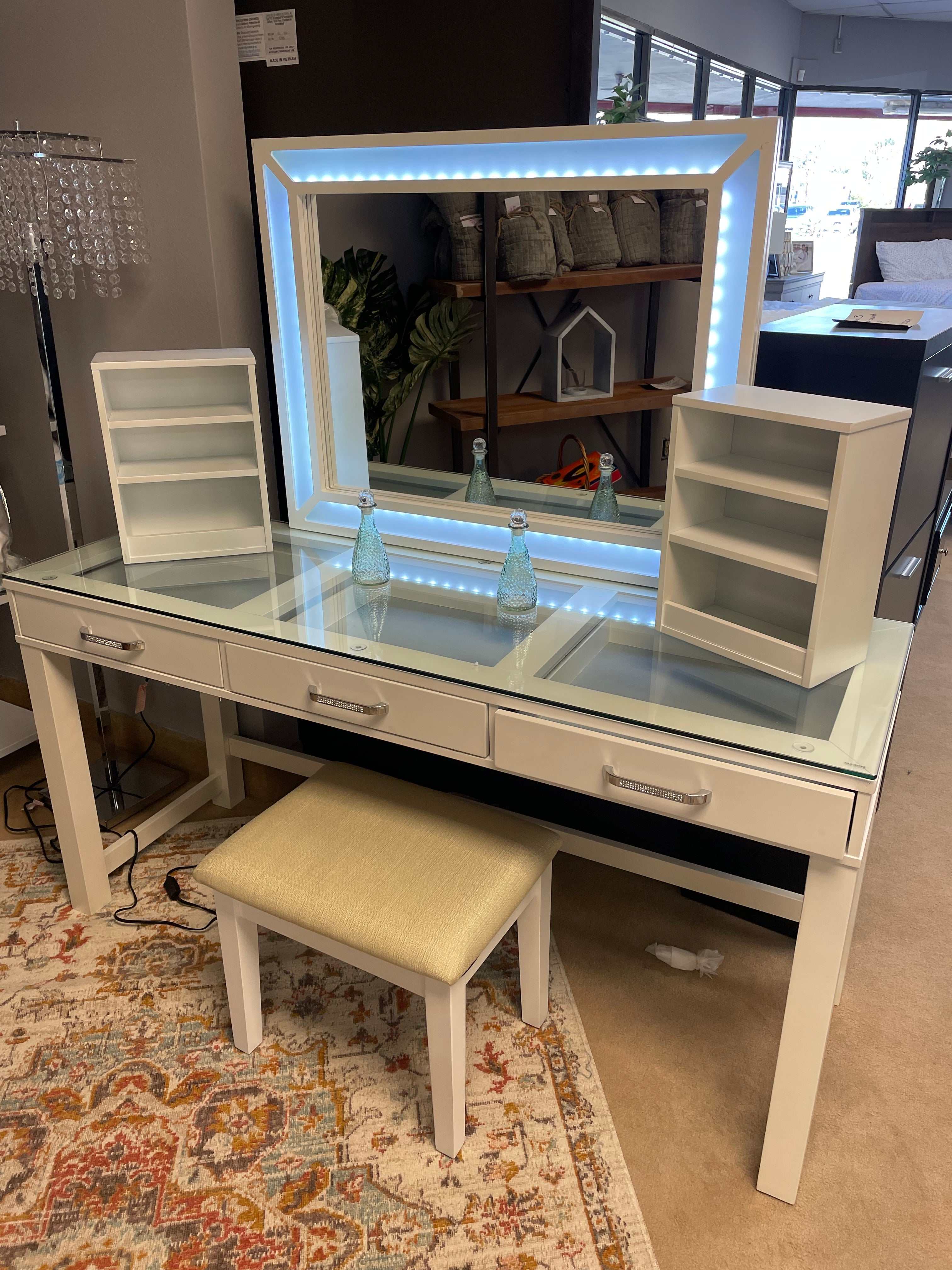 Stephanie White Vanity Set / 3pc