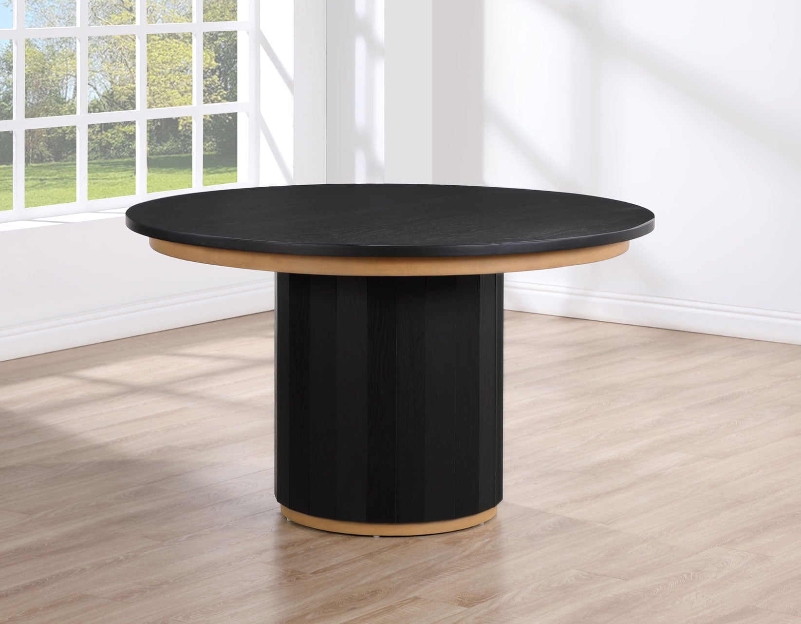 Magnolia 52-inch Round Table