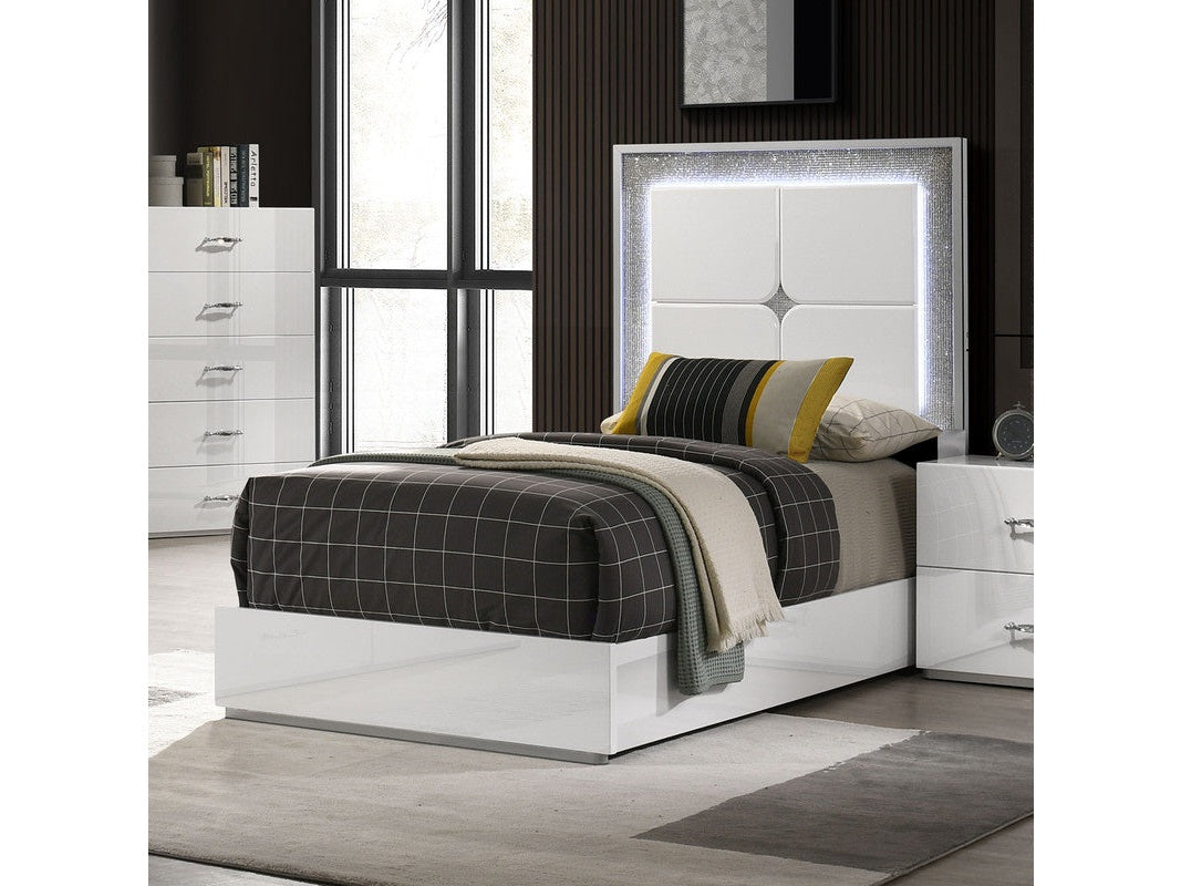 Stoholm White 4 Pc. Twin Bedroom Set