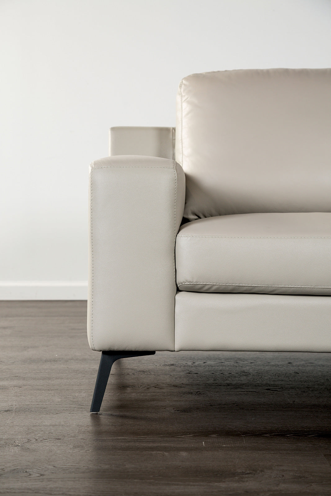 Stordal Light Gray Right-Chaise Sectional
