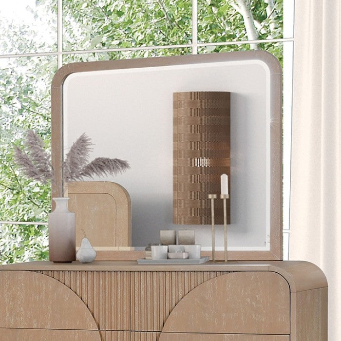 Tangentry Natural Queen 5 Piece Bedroom Set w/Chest