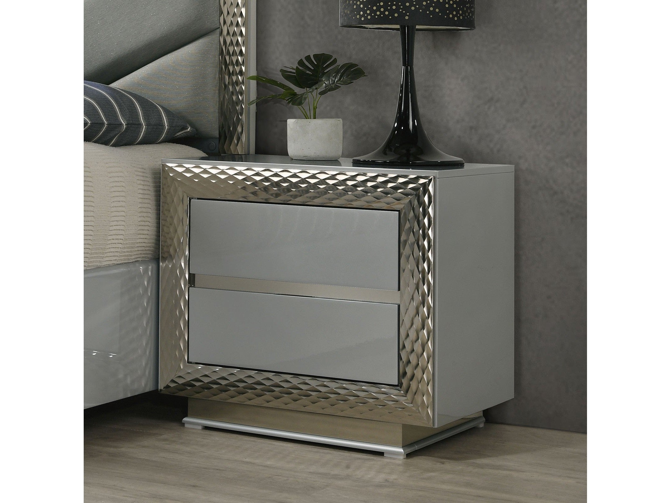 Ventnor Gray Nightstand