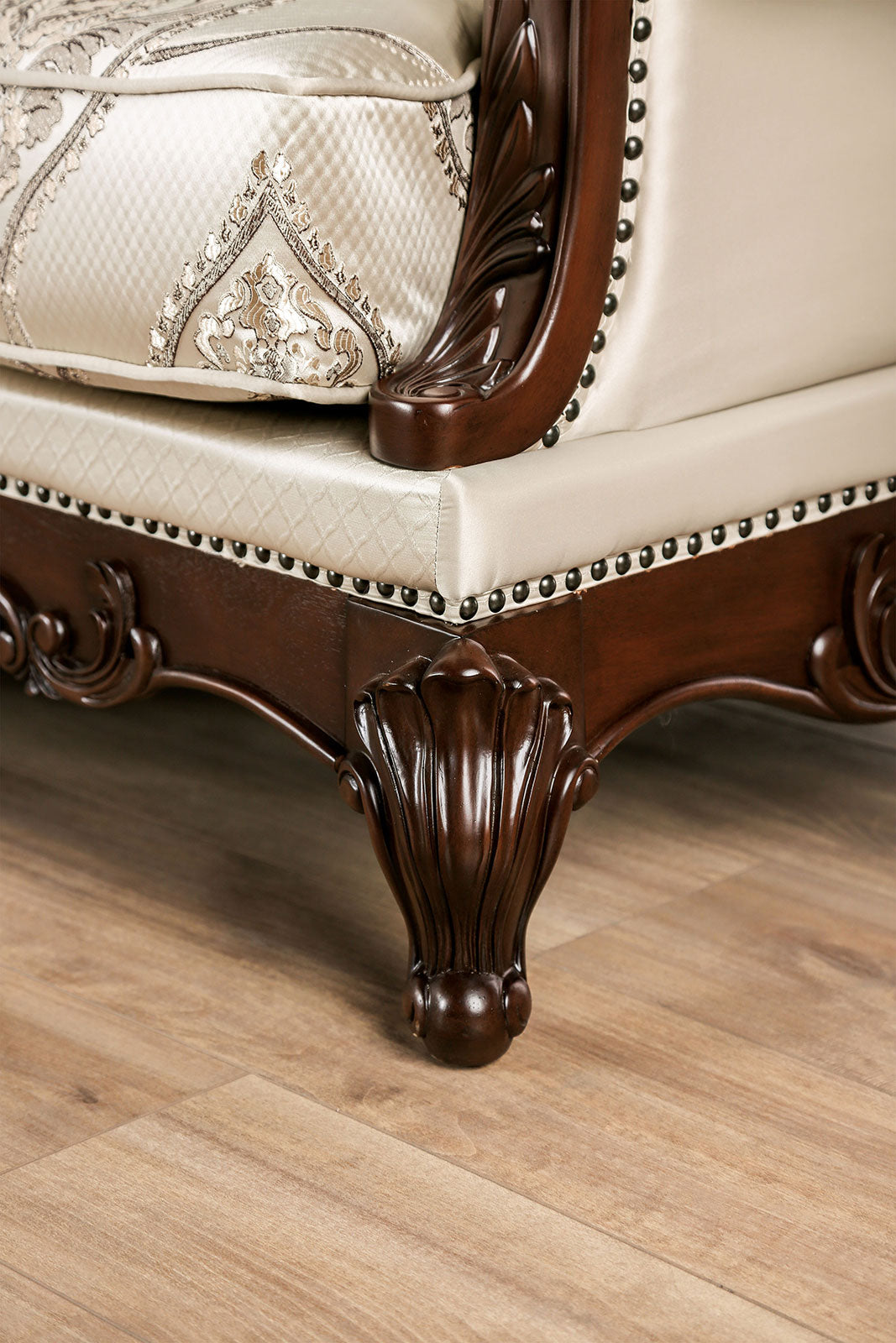 Veracruz Dark Cherry/Beige Loveseat