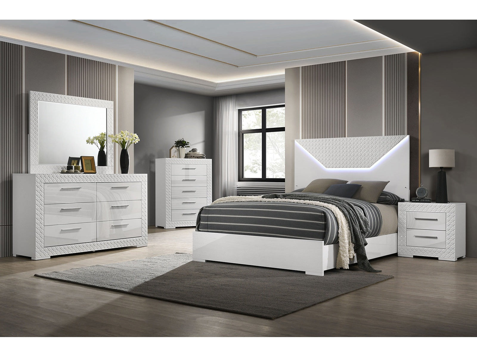 Whitby White Queen 4 Piece Bedroom Set