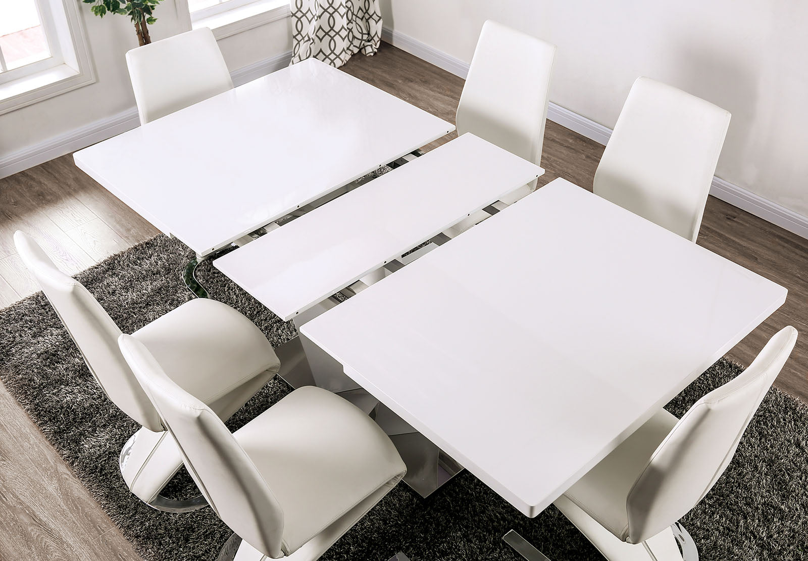 Zain White/Chrome 7 Pc. Dining Set