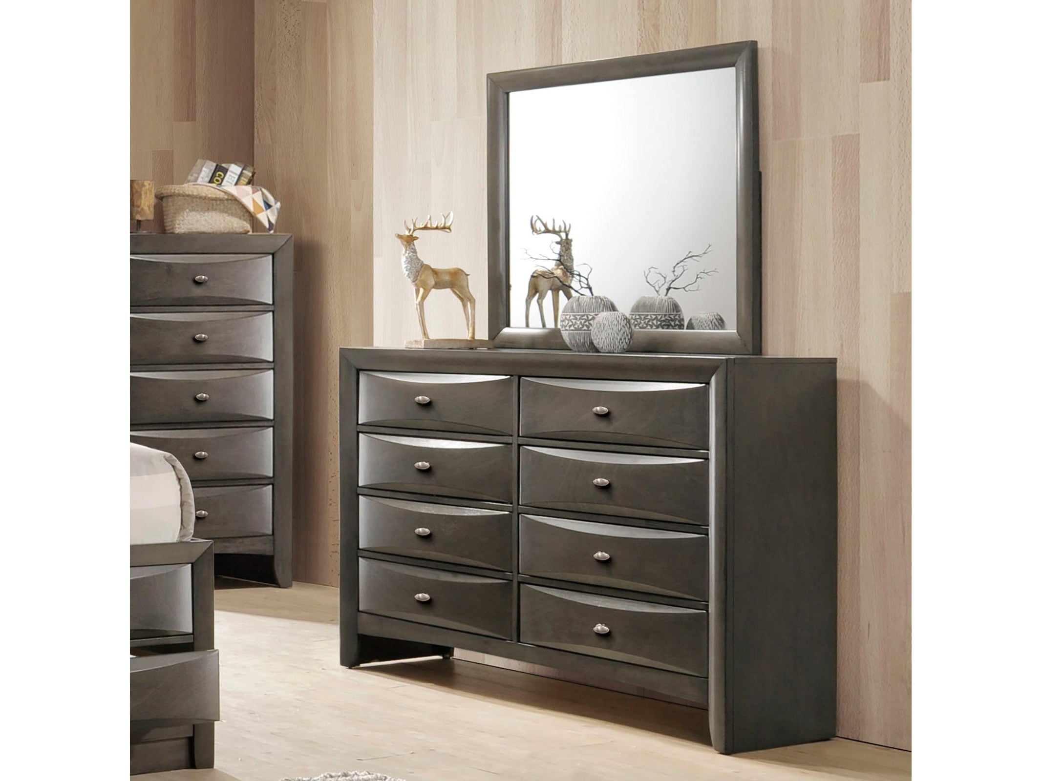 Zosimo Dresser w/ 8 Drawers