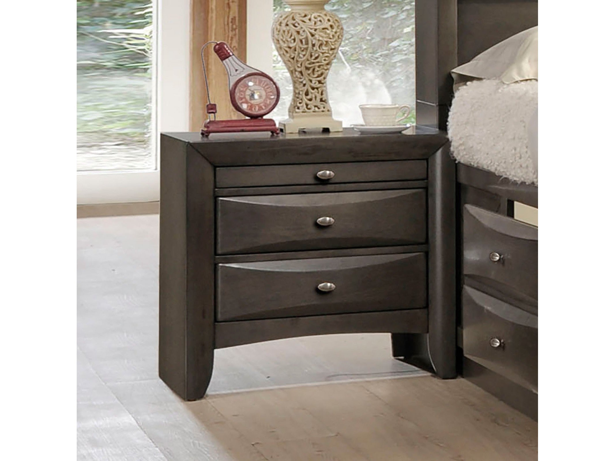 Zosimo Nightstand