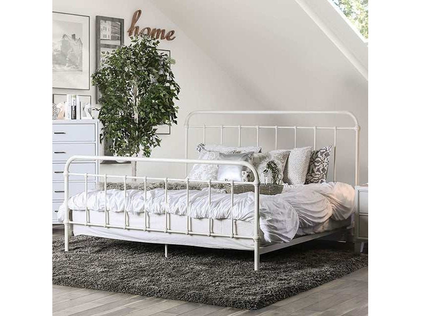 iria Vintage White Eastern King Bed