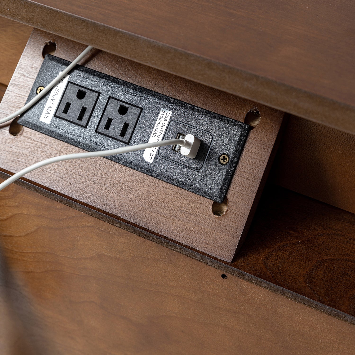 Frieda Nightstand in Walnut